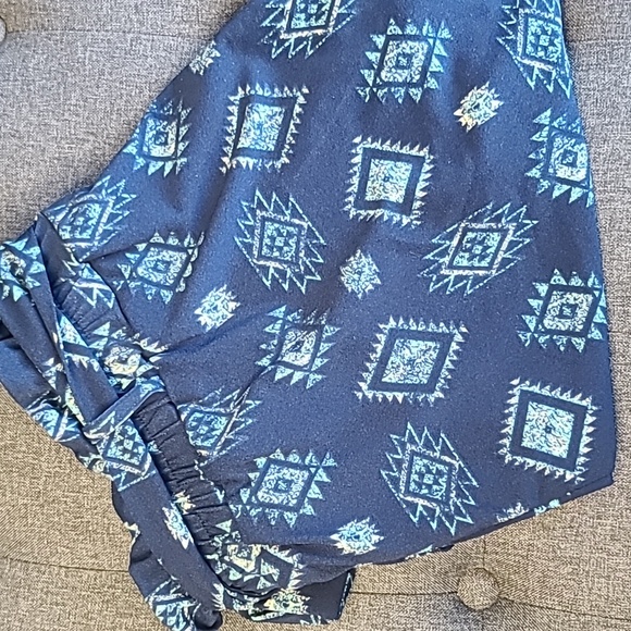 Aztec Print Ella Shorts- LLR - Picture 1 of 4